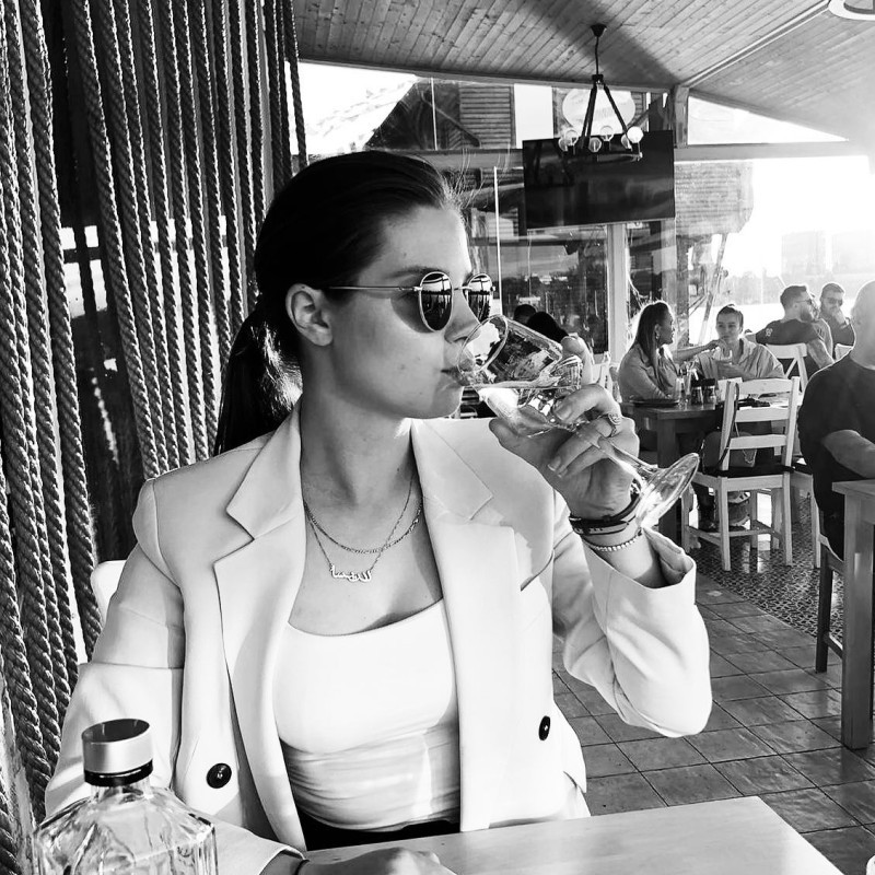 dr.larisa.popescu_1591556754_2326469139142562943_4176563797