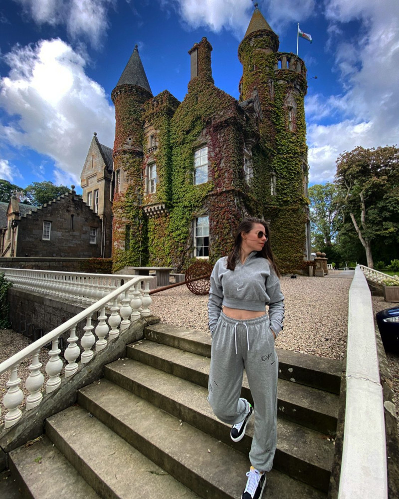 dr.larisa.popescu_1629130134_2641657492380006262_4176563797