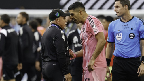 A venit "nota de plată" pentru Luis Suarez, după comportamentul oribil de la ultimul meci