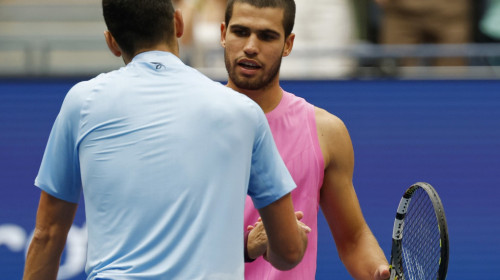 Imaginile cu Novak Djokovic și Carlos Alcaraz după meciul direct de la US Open fac înconjurul lumii