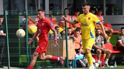 FC Bacău - CSM Reșița 0-0! Remiză albă în Moldova. Oaspeții au jucat peste o oră în 10