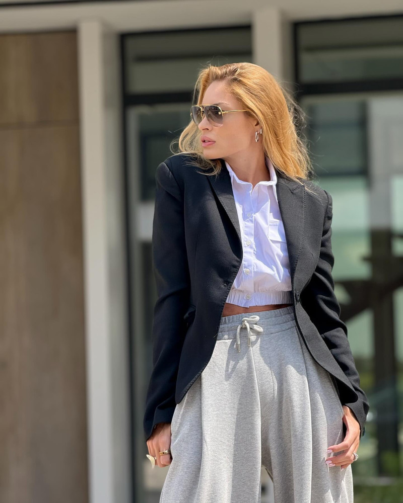 valentinapelinelborcea_1747228375_3632337338365034775_1226127429