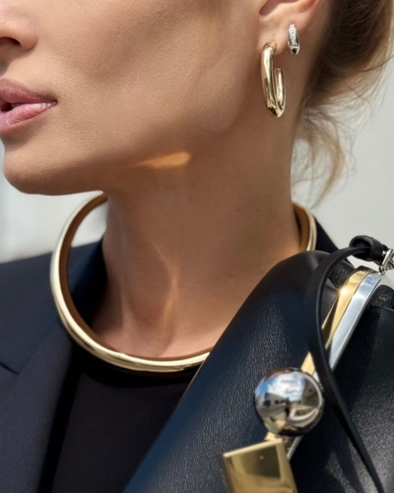 valentinapelinelborcea_1749122429_3648225816940332025_1226127429