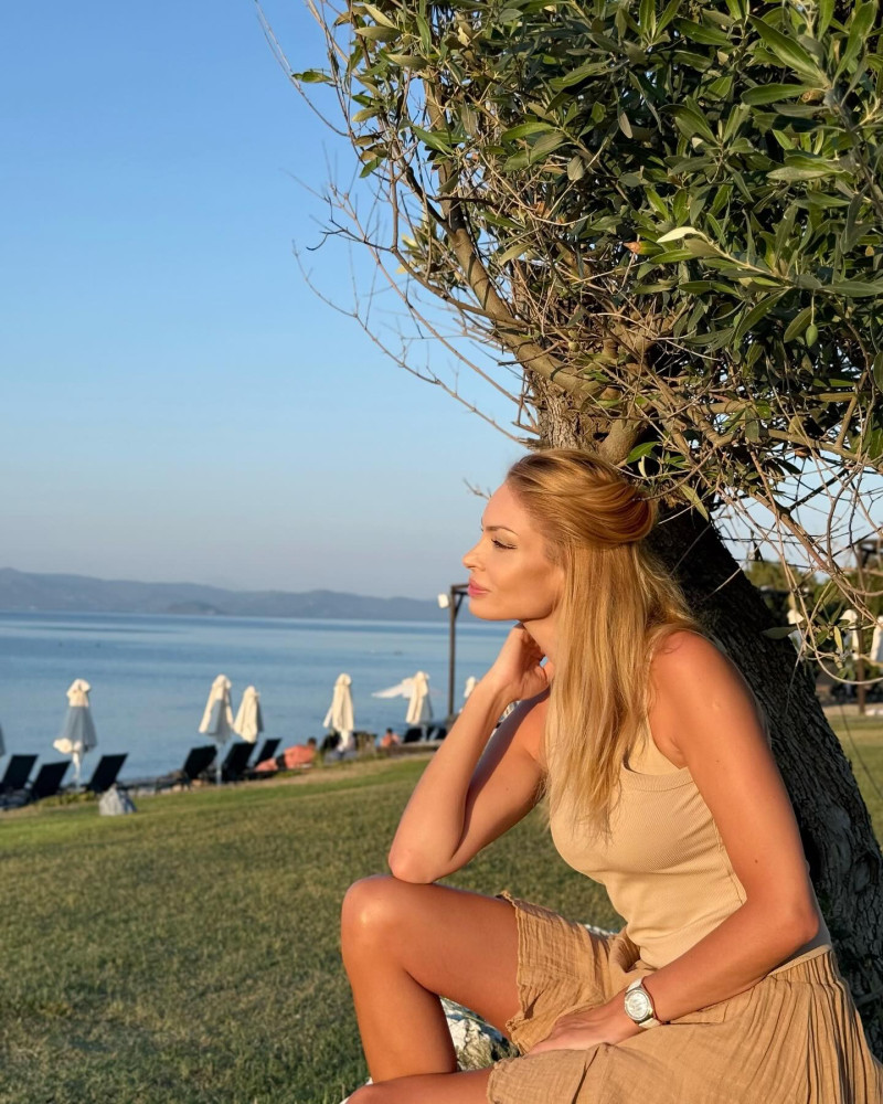 valentinapelinelborcea_1751369463_3667075301317454830_1226127429