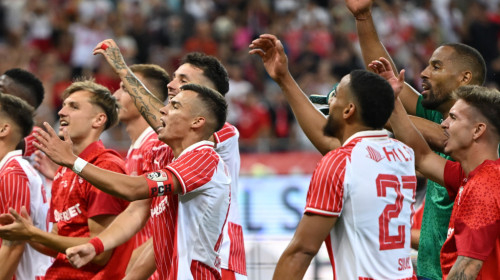 Probleme la Dinamo: un titular a ieșit din primul 11, după ce s-a îmbolnăvit de varicelă