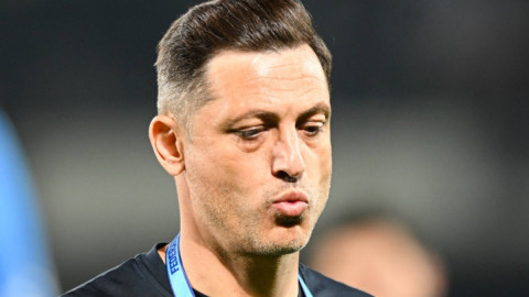 Mirel Rădoi a părăsit stadionul la o oră de la finalul partidei, după ce i-a fost acordat primul ajutor în vestiar