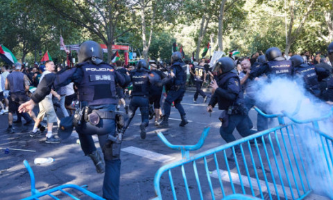 Spaniolii și-au ales tabăra. Prim-ministrul Pedro Sanchez a făcut anunțul. Imagini cu haosul din Madrid
