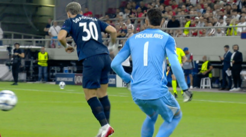 Vlad Dragomir putea marca la debutul în Champions League, după doar 50 de secunde!