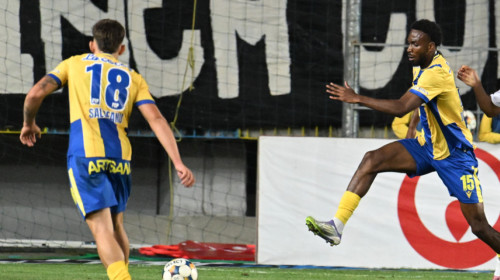 Unirea Slobozia - Petrolul, Live Video, 16:00, pe Digi Sport 1. ”Lupii Galbeni” caută a doua victorie în SuperLigă. ECHIPELE