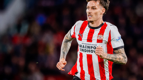 Din nou pe bancă! Dennis Man nu reușește să-l convingă pe antrenorul lui PSV