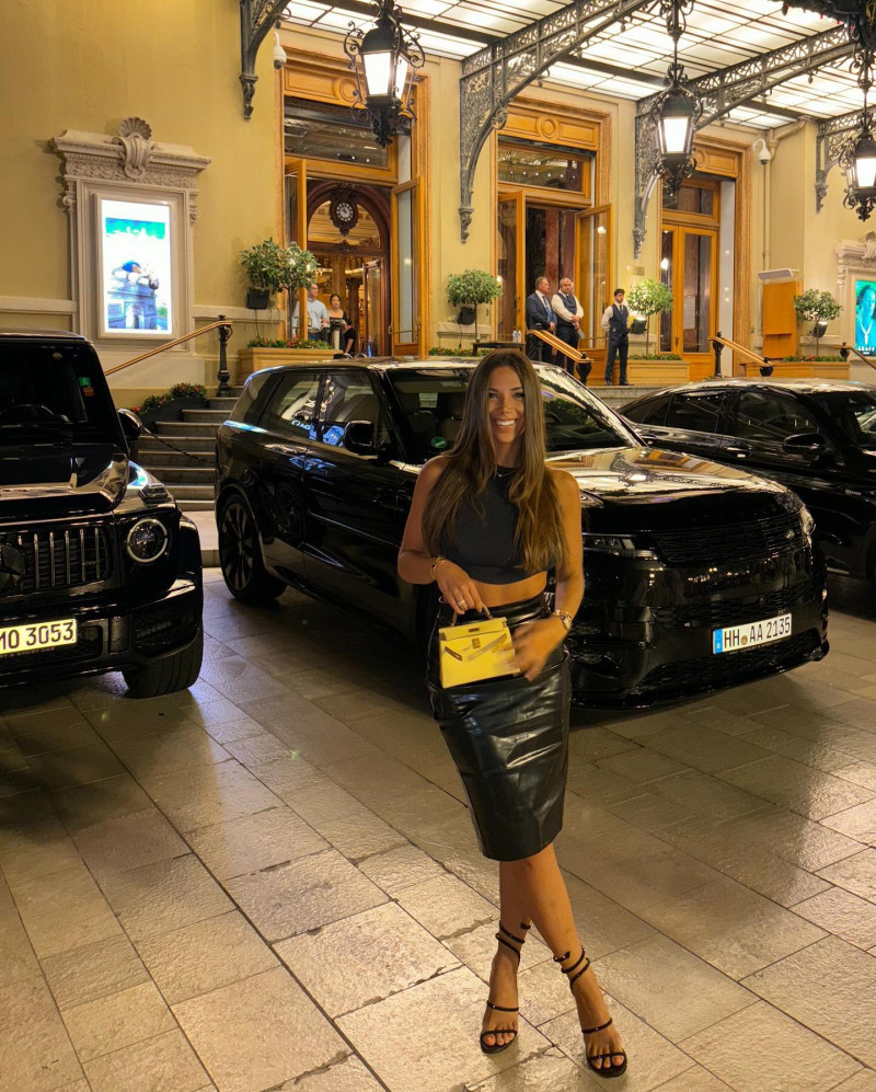 laura_villars_1725029657_3446120999155948409_574209042