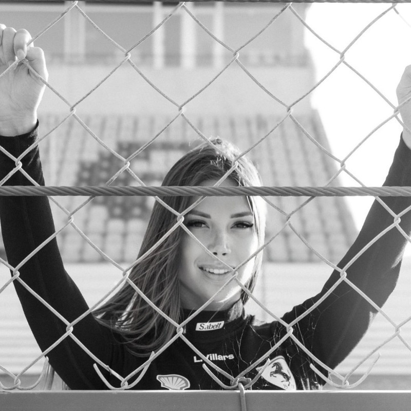 laura_villars_1736528264_3542578305698910136_574209042