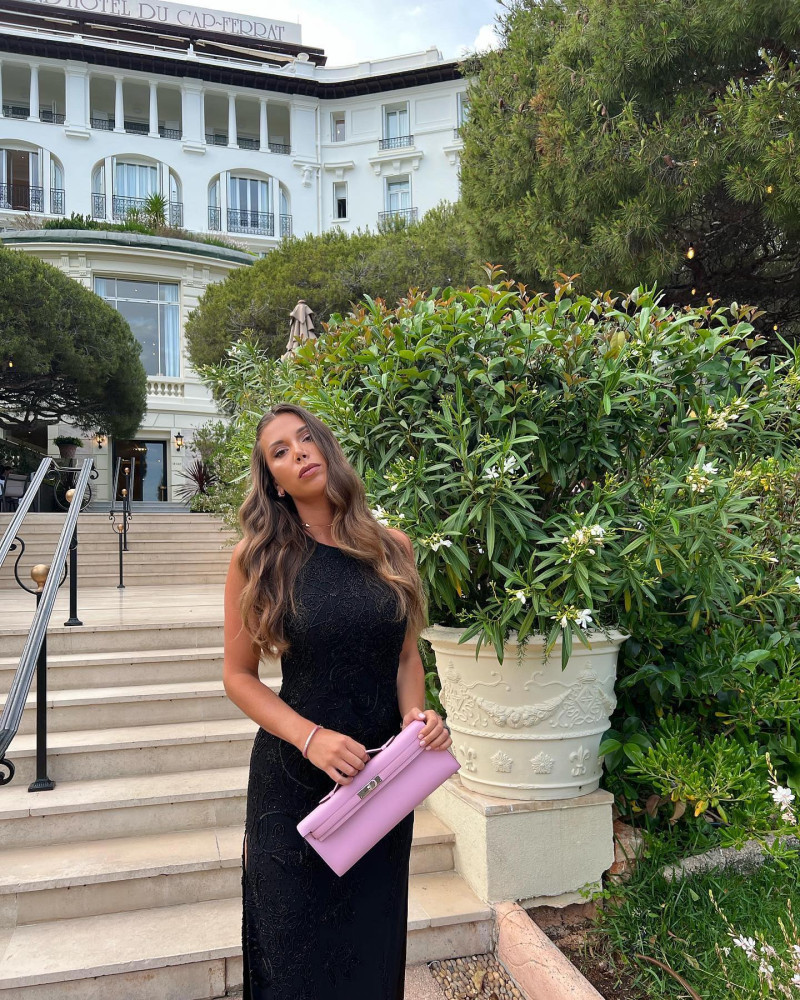 laura_villars_1653666698_2847485106810141673_574209042