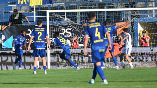 Unirea Slobozia - Petrolul 1-0. O nouă victorie pentru ialomițeni, care au urcat pe loc de play-off!