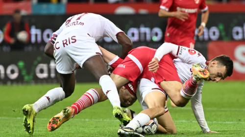 Surpriză la Dinamo - Rapid: vor nota totul