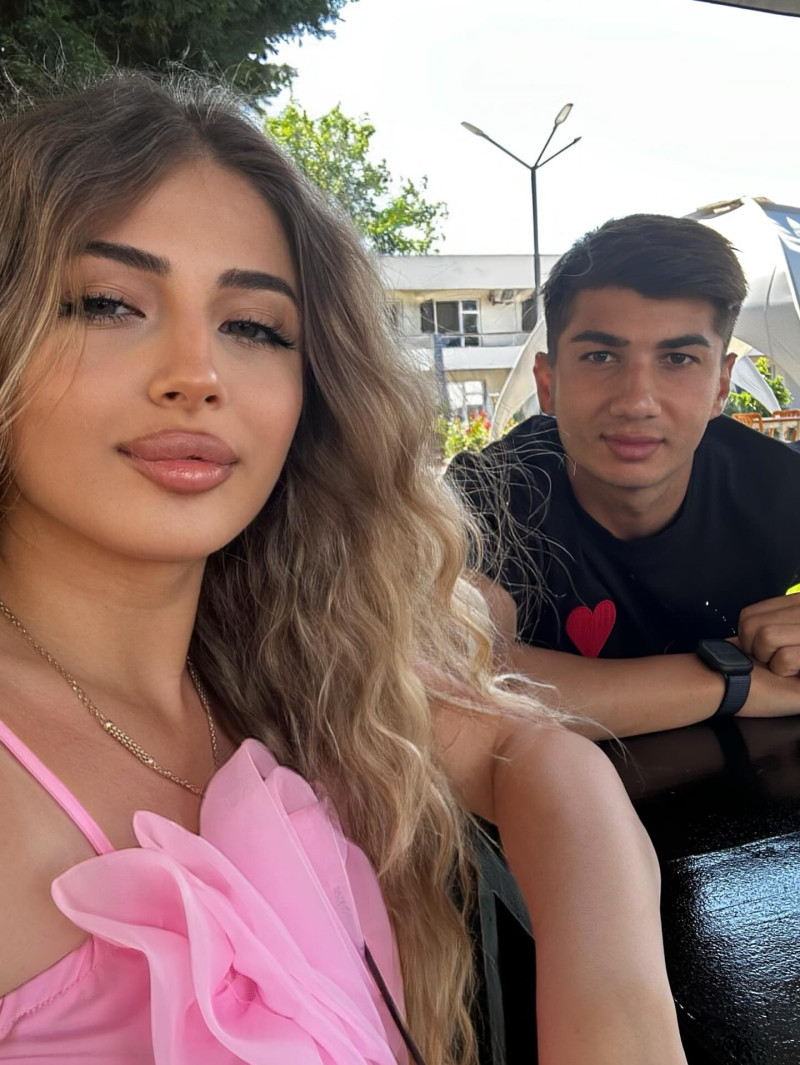 antonia.ab5_1749389884_3650469388460694950_67634622778