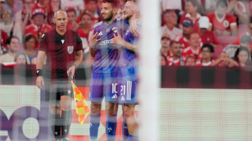 De la 4.000 de euro pe lună în România la statutul de erou în Champions League
