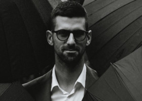 Novak Djokovic a scos doar DOUĂ cuvinte când a coborât din mașină și i-a "dat pe spate" pe chinezi