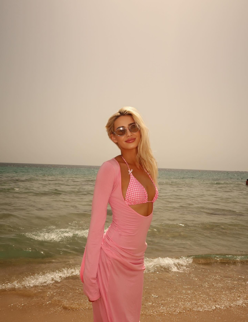 amicolhon_1757349978_3717243500795458143_1368065359