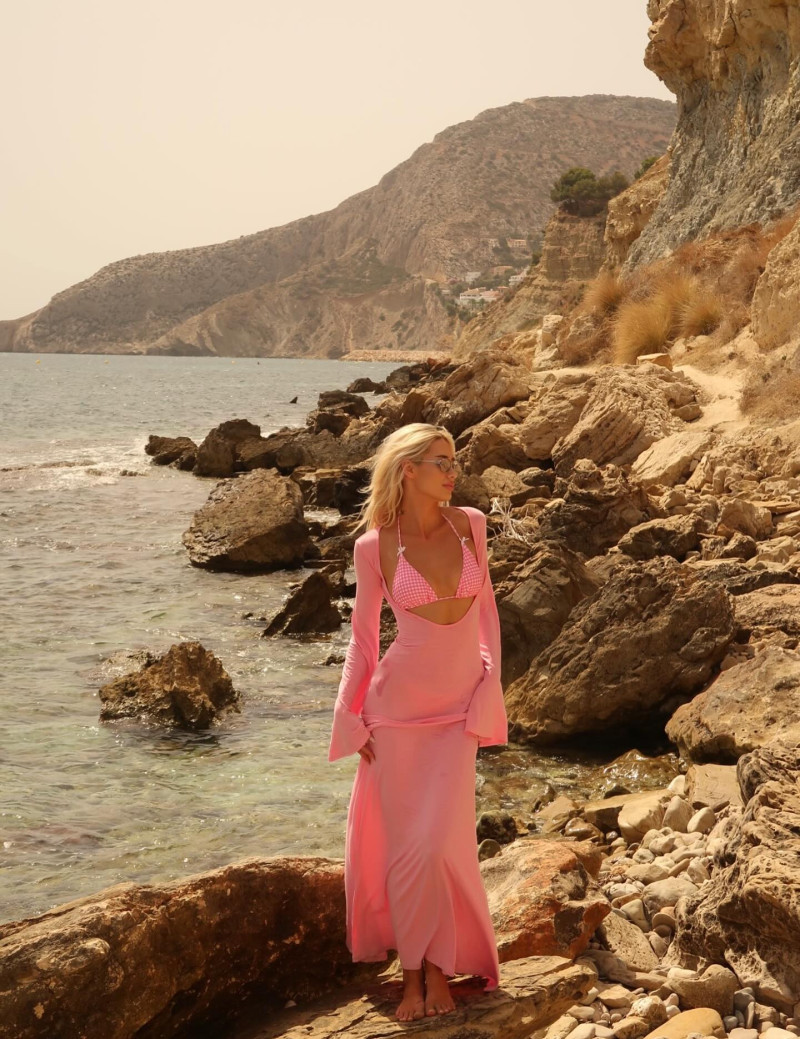 amicolhon_1757349978_3717243500980002524_1368065359