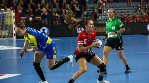 Gyor - Gloria Bistrița 33-18. Eșec usturător în Liga Campionilor pentru românce