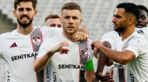 Legendarul Burak Yilmaz, la picioarele lui Alexandru Maxim: ”Este mâinile, picioarele și ochii mei”