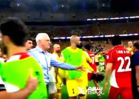 "Hoția secolului" în preliminarii: trei roșii în câteva secunde! N-au mai suportat și au "sărit" la arbitru
