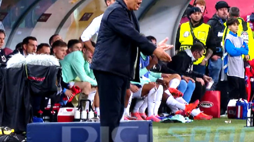 Nu s-a văzut la TV: Mircea Lucescu a țipat cât l-au ținut plămânii la Ianis Hagi! Ce a urmat