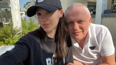 Un angajat și-a luat inima în dinți și s-a dus în biroul milionarului: ”Pot să încep o relație cu fiica dumneavoastră?”