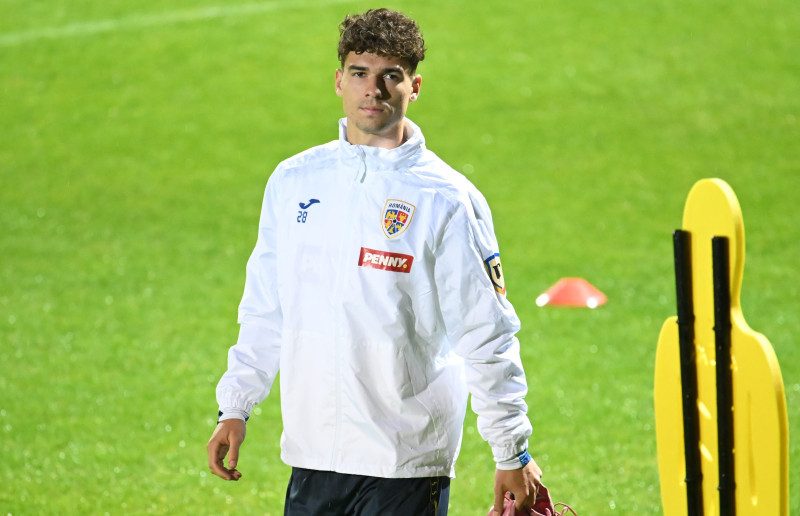 FOTBAL:ANTRENAMENT ROMANIA (8.10.2025)