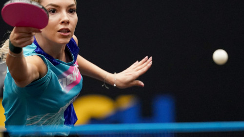 România s-a calificat în ”sferturi” la Campionatul European de tenis de masă! Bernadette Szocs, decisivă
