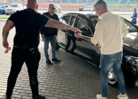 Milionarul român care a vrut să fugă din țară prin metoda "tubului de oxigen"