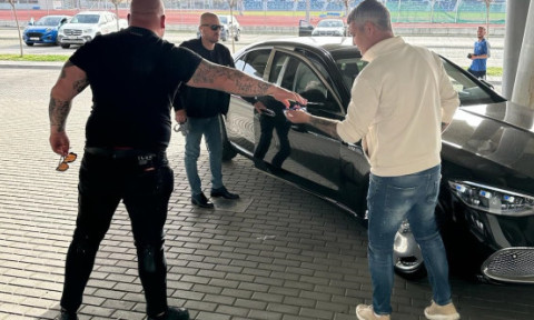 Milionarul român care a vrut să fugă din țară prin metoda "tubului de oxigen"