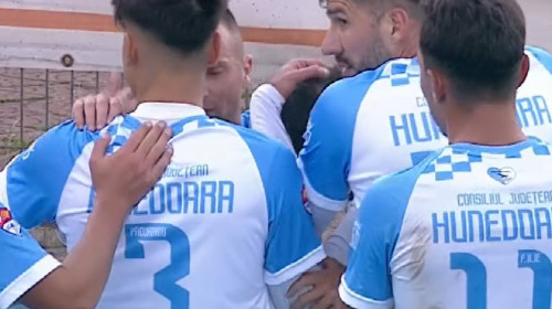 Ceahlăul - Corvinul 2-3. Formația lui Florin Maxim este lider în Liga 2