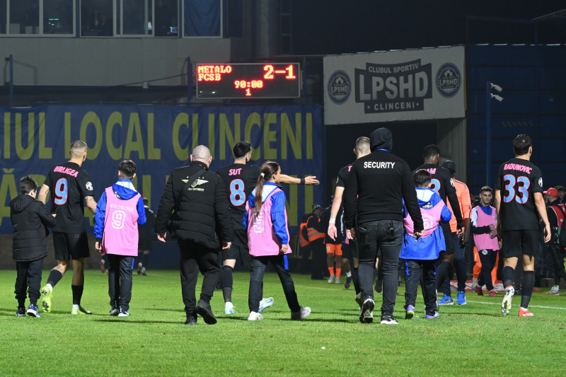 FOTBAL:METALOGLOBUS BUCURESTI-FCSB, SUPERLIGA SUPERBET (18.10.2025)