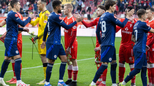 UTA Arad - Oțelul Galați, LIVE VIDEO, 17:30, Digi Sport 1. Cine bate urcă pe loc de play-off