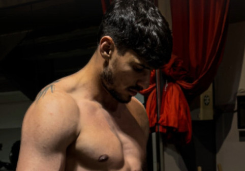 "Telenovela" se apropie de final! Florinel Coman așteaptă transferul
