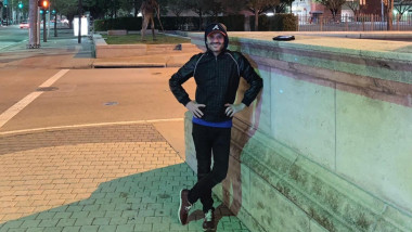 A vrut să fugă din România prin metoda "tubului de oxigen". Apoi, din șofer a ajuns milionar