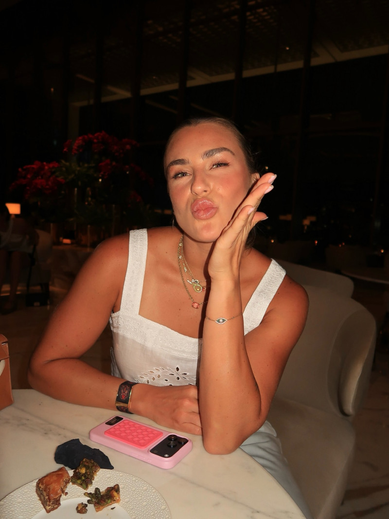 arynasabalenka_1760971269_3747621087857377549_700634530