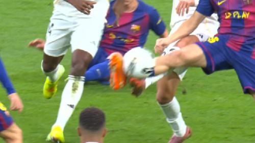 Imaginile care au provocat un scandal uriaș după Real Madrid - Barcelona: ”Niciodată în viața asta” / ”Jaf pe față!”