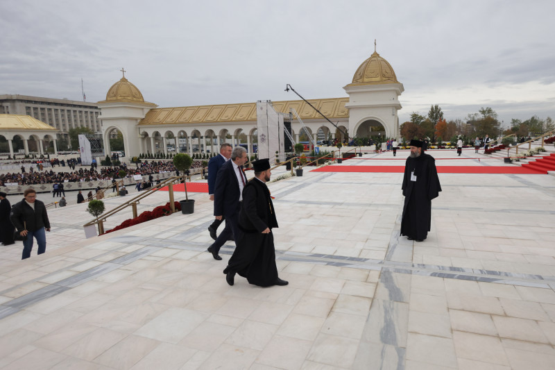 BUCURESTI - CATEDRALA MANTUIRII NEAMULUI - SFINTIRE - 26 OCT 202