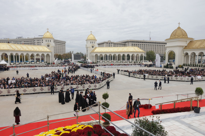 BUCURESTI - CATEDRALA MANTUIRII NEAMULUI - SFINTIRE - 26 OCT 202
