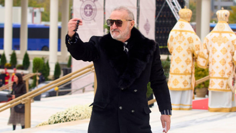 Un preot a ”explodat” și a dezvăluit ce a făcut Gigi Becali în biserică: ”Îmi venea să mă dezbrac și să plec. Nu mai puteam suporta”