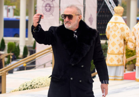 Gigi Becali s-a dus direct la George Simion la sfințirea Catedralei Mântuirii Neamului și ce a urmat e complet neașteptat