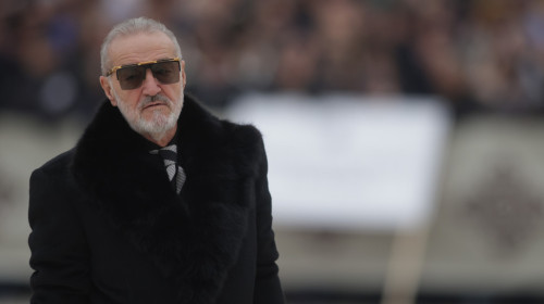 Au apărut imaginile! Gigi Becali s-a întors către camerele de filmat și a făcut un singur gest, la sfințirea Catedralei