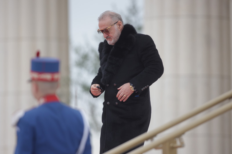 BUCURESTI - CATEDRALA MANTUIRII NEAMULUI - SFINTIRE PICTURA - 26