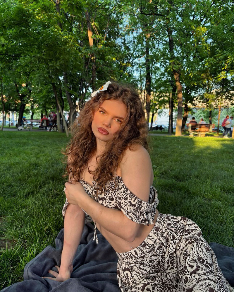 denisagolgota_1746714331_3628025228671658472_1836119988