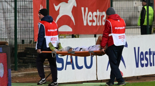 ”M-a dat peste cap”. Leo Grozavu, afectat după ce jucătorul său a ieșit pe targă în Botoșani - Hermannstadt