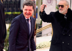 Cum l-a numit Gigi Becali pe președintele Nicușor Dan, după ce au dat ”nas în nas” la sfințirea Catedralei! ”Să știi ceva”