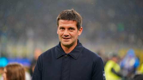 Ultrașii lui Inter au revenit pe stadion după șase luni și au arătat imediat ce cred despre Cristi Chivu! Reacția românului